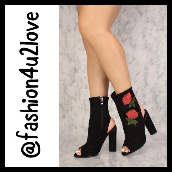 ❤️Size 7.5 Embroider Chunky Heel Booties Suede - Picture 2 of 6